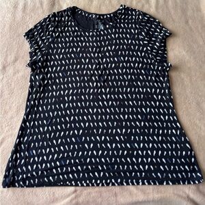 Apt. 9 Black and White Short Sleeve Tee